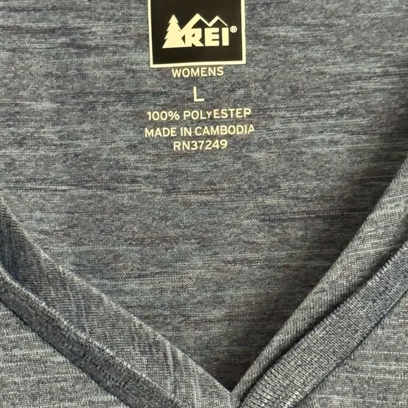 REI T-shirt Size Large - Picture 3 of 4